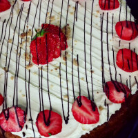 Strawberry White Chocolate Cake
